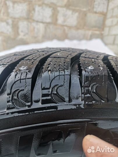 Michelin Latitude X-Ice North 2 + 225/65 R17