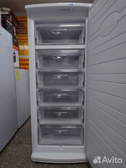 Морозильник новый