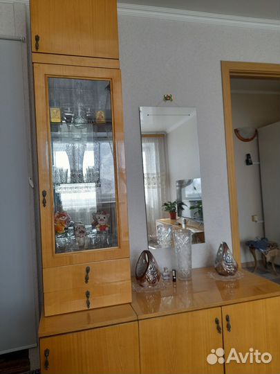 Тумбочка с пеналом