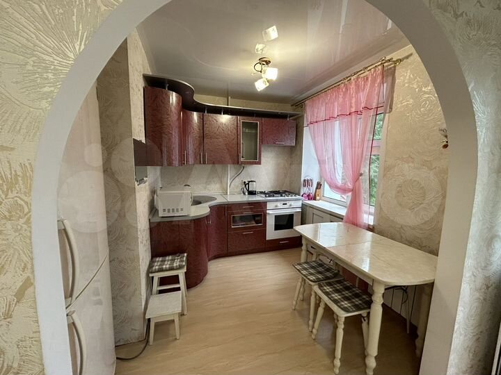 2-к. квартира, 45 м², 2/5 эт.