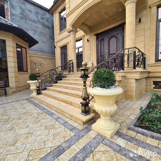 Уличные вазоны бетонные