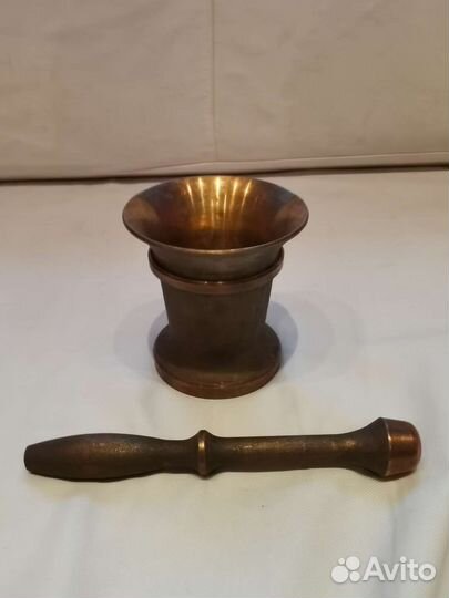 Ступка маленькая с пестиком. Бронза