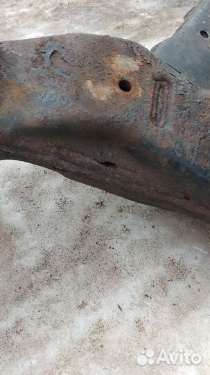 Подрамник б. у