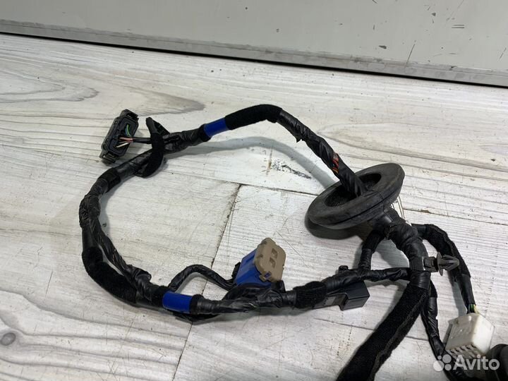 Жгут проводов передней правой двери KIA Ceed 2012