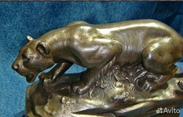 Скульптура. «Тигрица». СССР. 1958г. Завалов А.П