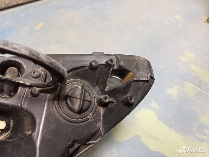 Фара передняя правая Peugeot 308