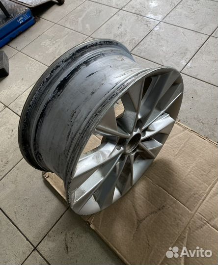 Диск колесный lexus 4261133A30