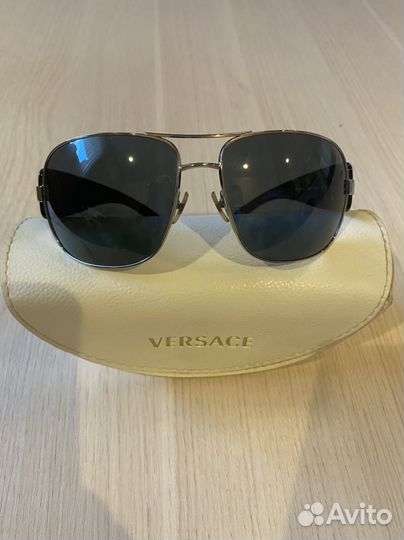 Солнцезащитные очки женские брендовые