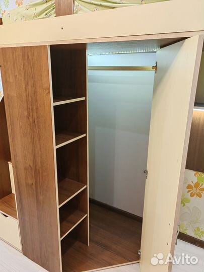 Мебель для детской, кровать-чердак+шкаф+лестница