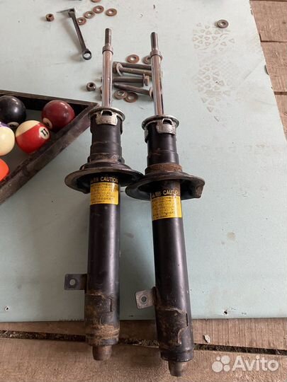 Амортизатор Лексус GS350 AWD