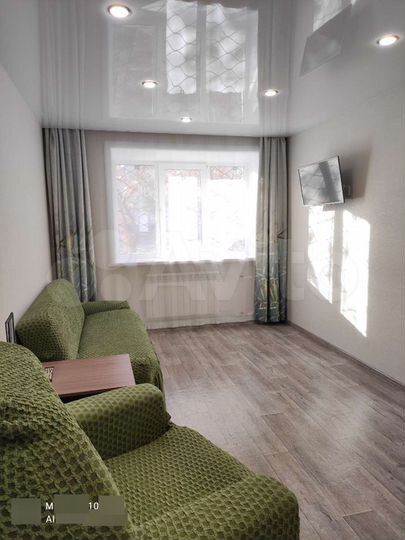 2-к. квартира, 42 м², 1/4 эт.