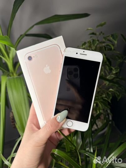iPhone 7, 32 ГБ