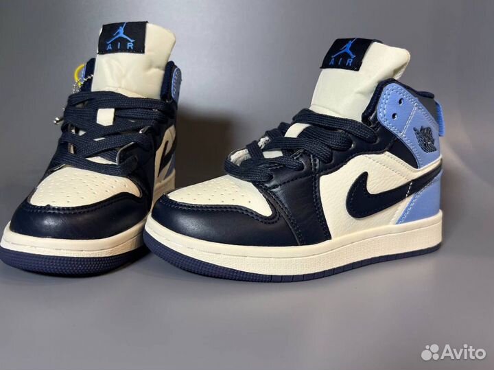 Кроссовки детские nike