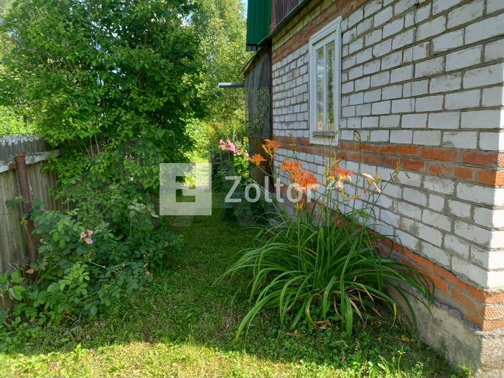 Дом 65 м² на участке 4 сот.