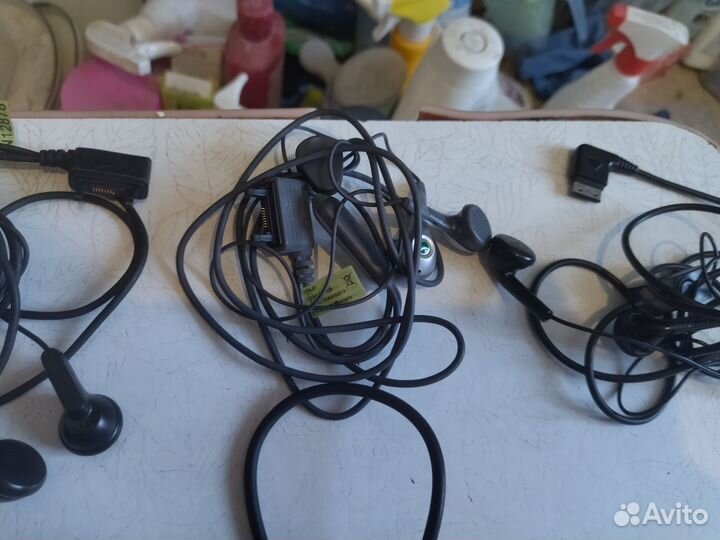Зарядники и гарнитуры samsung, soni, nokia