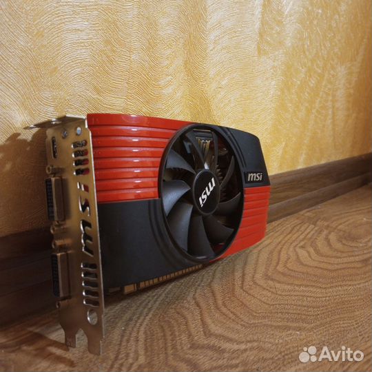 Видеокарта GTX 550Ti