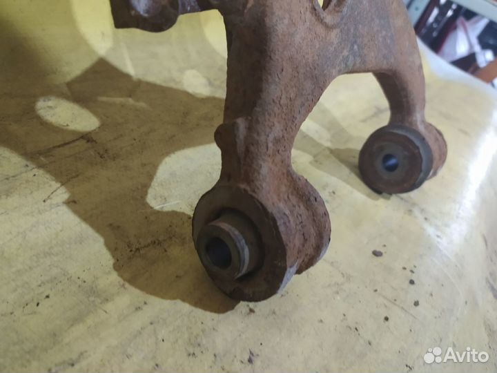 Рычаг задний верхний правый Subaru XV Субару икс-в