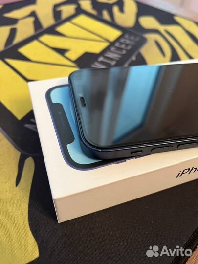 iPhone 12, 64 ГБ