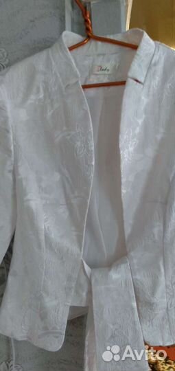 Женск ие вещи