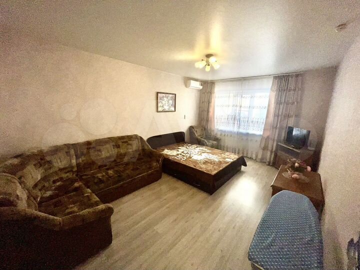 2-к. квартира, 73 м², 1/9 эт.