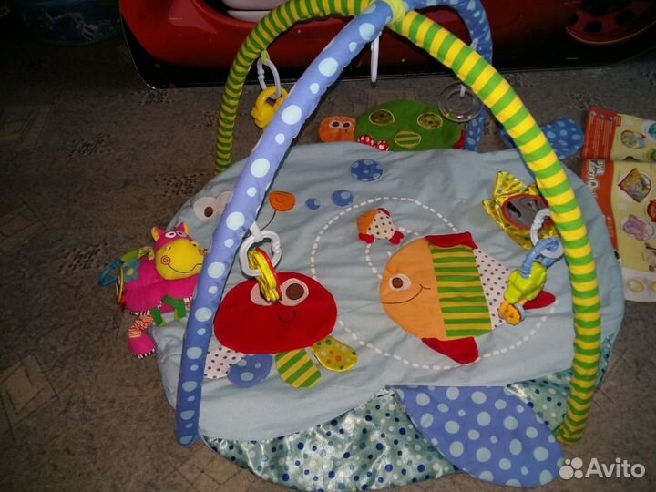 Детский развивающий коврик