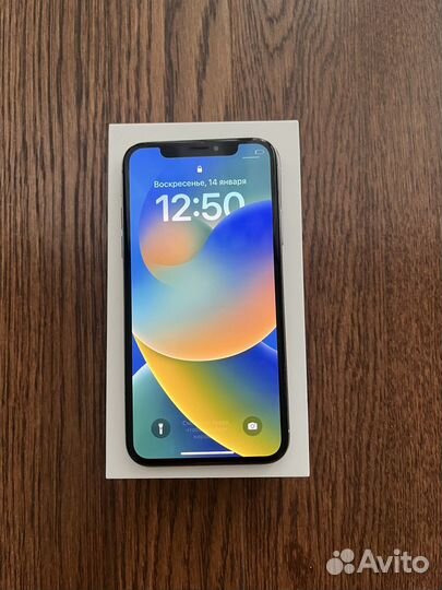 iPhone X, 64 ГБ