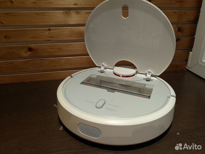 Робот-пылесос Xiaomi MI Robot Vacuum