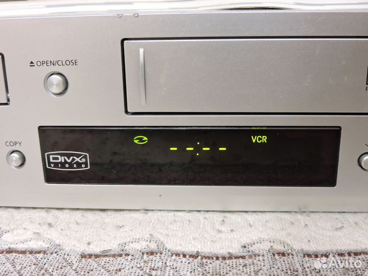 VHS DVD Плеер Samsung и Видеомагнитофон Philips