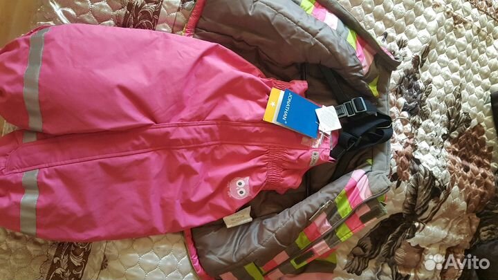 Продам костюм для девочки