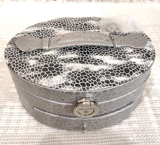 Шкатулка для украшений