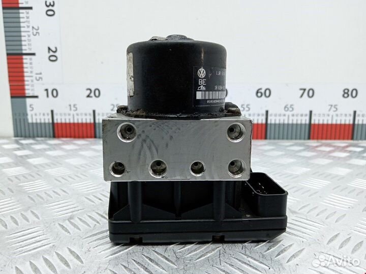 Блок ABS для Volkswagen Golf 4 1J0907375N