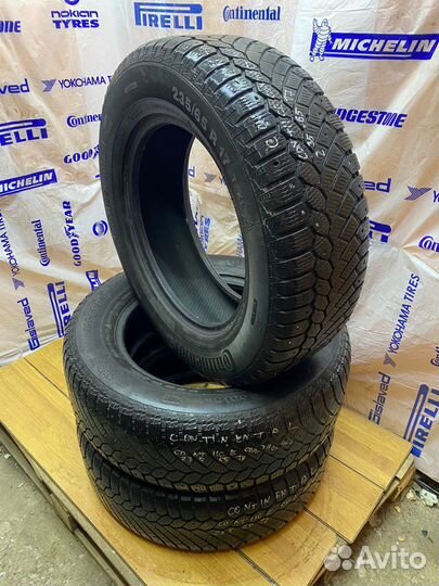 Continental ContiIceContact 4x4 235/65 R17