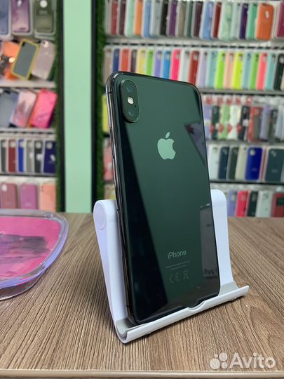 iPhone X на 64гб