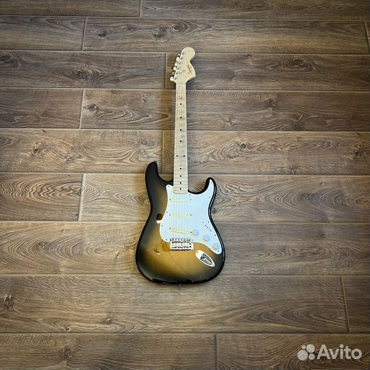 Электрогитара Fender Squier Affinity Strat+Чехол