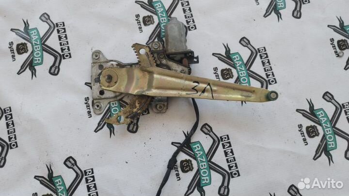 Стеклоподъемный механизм задний левый Toyota Prius