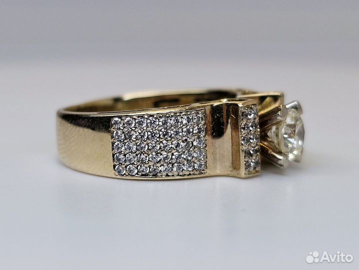 Золотое кольцо 585 пробыс бриллиантами