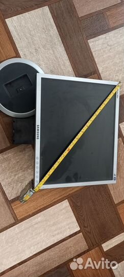 Монитор samsung