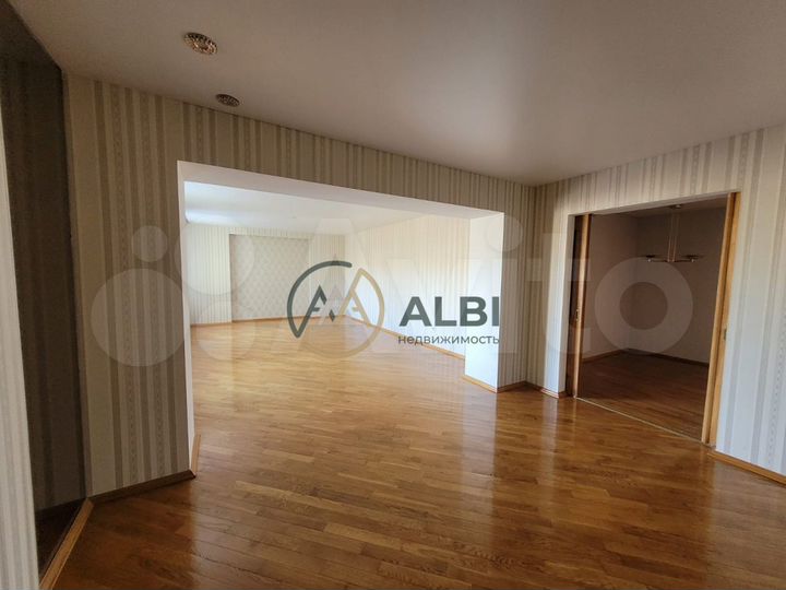 5-к. квартира, 155,1 м², 8/10 эт.