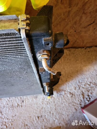 Радиатор Тойота ленд крузер прадо 150 2010 года