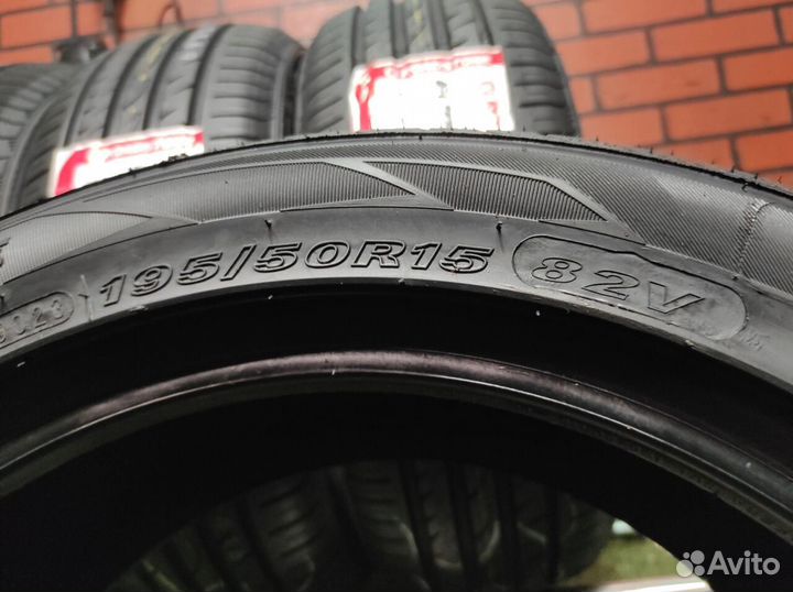 Roadstone Eurovis Sport 04 195/50 R15 82V