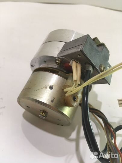 Головка видеомагнитофона 