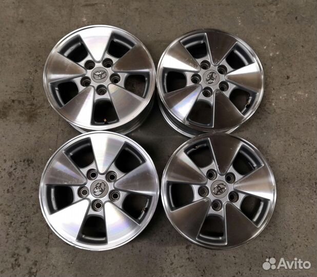 Оригинальная полировка Toyota R15 5*114.3 Б/П РФ