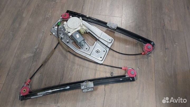 Стеклоподъемник передний правый Bmw 520I E39 M52