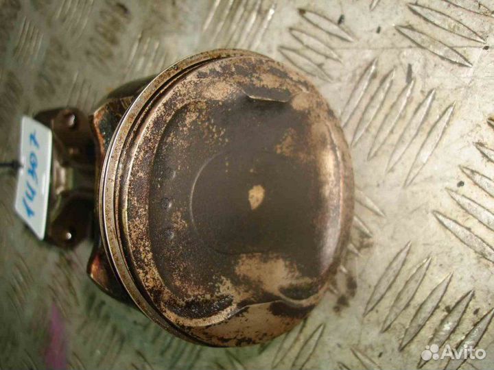 Поршень с Nissan X-Trail T31 2007-2014