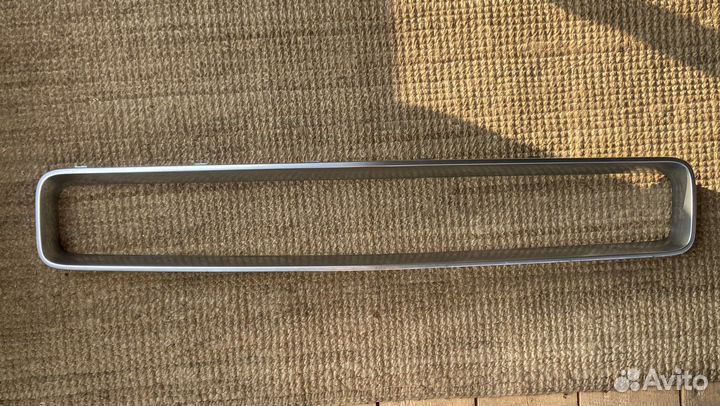 Dodge challenger III решетка радиатора