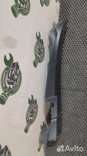 Панель лобового стекла правый Scania P