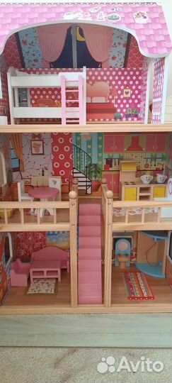 Домик кукольный
