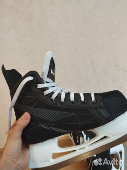 Коньки мужские 41 размер