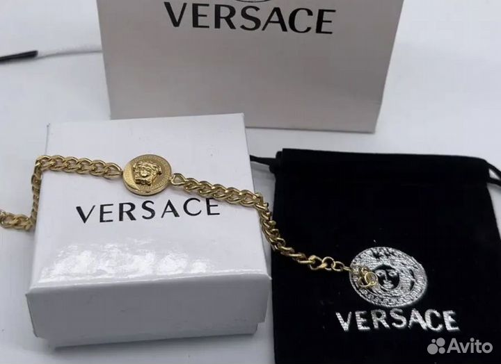 Золотой браслет versace