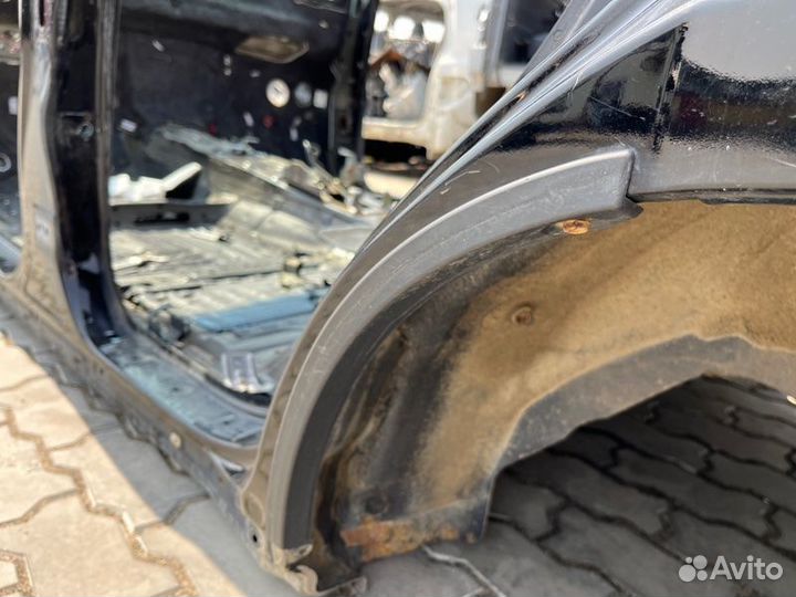 Накладка на крыло лев. зад. Lexus GX460